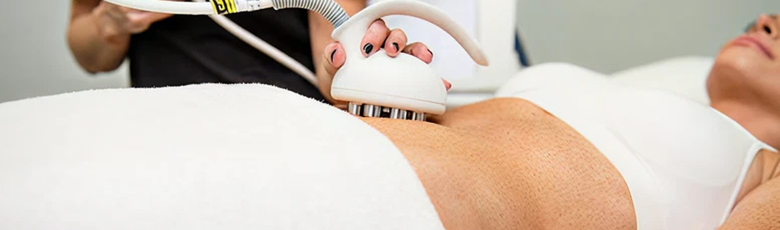 Say Goodbye To Bloating And Water Retention With This Lymphatic Drainage Massage
